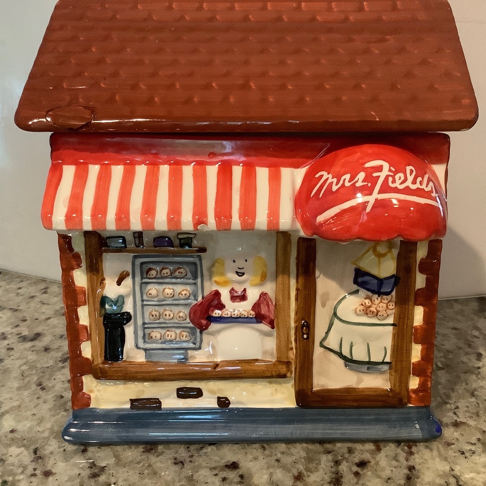 Mrs Fields cookie jar used